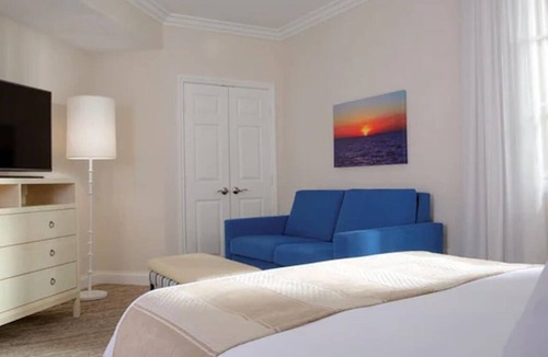 Newport Coast Hotel | Luxury two bedroom suite at the beautiful Marriott Newport Coast!