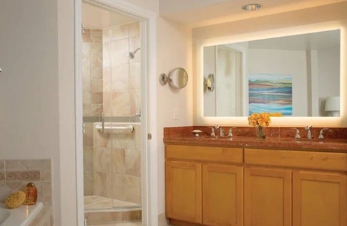 Newport Coast Hotel | Luxury two bedroom suite at the beautiful Marriott Newport Coast!