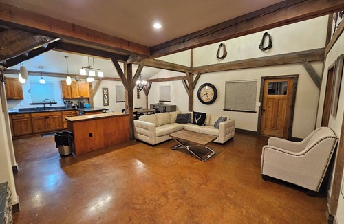 Ramshorn View Estates House | Luxury Winter Ski Vacation Retreat in Big Sky - Hot Tub