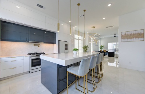 Houston House | Luxury World Cup Stay. Rooftop Views Elevator Galleria VIP Smart Home