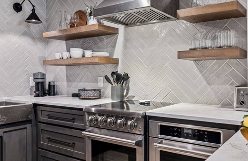 Music Row Cottage | Lyric Loft - Music Row - 4 Mins to Broadway