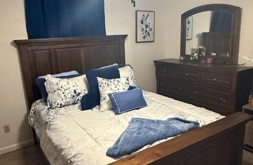 Center House | Macks Place