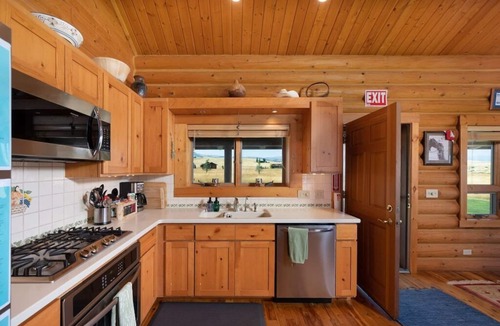 Shining Mountains Cabin | Madison Overlook Cabin