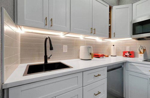 Florida Central Atlantic Coast Apartment | Magical Mickey Retreat, Free Shuttle, Free Parking