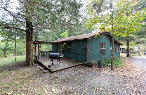 Pencil Bluff House | Magnolia Cabin - On the Ouachita river