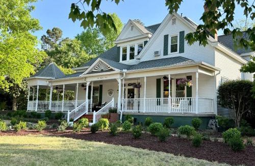 Clayton Bed & Breakfast | Magnolia Inn