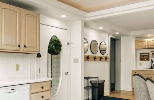 Great Falls Apartment | Magpie - Charming Main Level Duplex Near Downtown+Fast Wifi