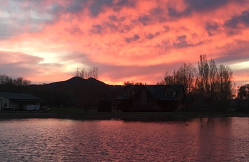 Helena Cabin | Majestic Log home on Private Lake- Close to Fly Fishing, Swimming & Hiking