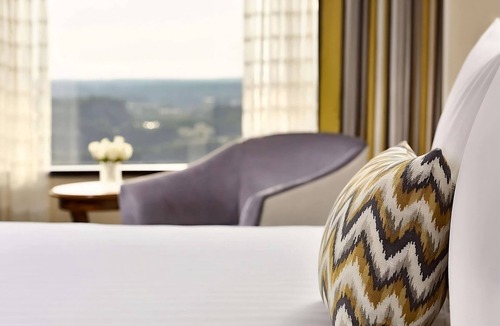 Gwinnett Place Hotel | Making The Best Memories Along The Way! Family-friendly Unit with Pool Access