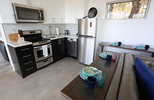 Malibu House | Malibu Getaway-Relaxation Destination-Ocean view-Beaches, Hiking, Shops, Dining
