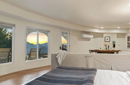 Malibu House | Malibu Hills Studio w/Mountain Views + Near beaches | Cielo Nook by AvantStay