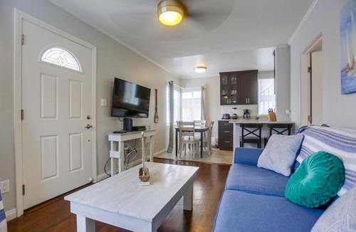 Central Mission Beach Apartment | Manhattan Shores 1C Apts