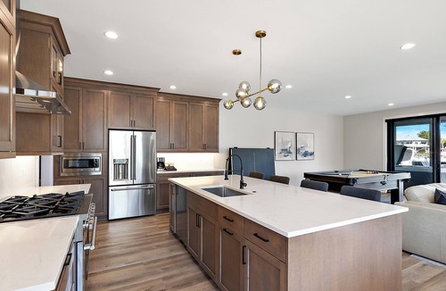 Harrison House | Manse Island: Sizzle by the River – Hot Tub, Fire Pit, and Summer Fun