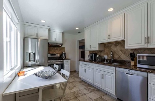Sunnyvale West Cottage | @ Marbella Lane - Convenient Home 9-min to Levi's