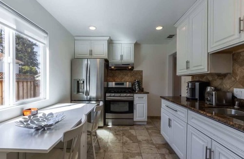 Sunnyvale West Cottage | @ Marbella Lane - Convenient Home 9-min to Levi's