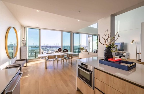 Waterfront Apartment | @ Marbella Lane - Luxurious 3BR Penthouse