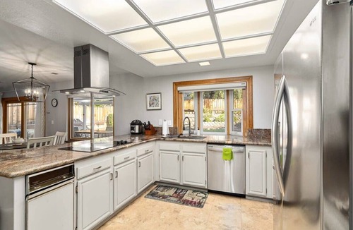 Noble House | MarbellaLane-4BR SiliconValley Gem 16Min to Levi's