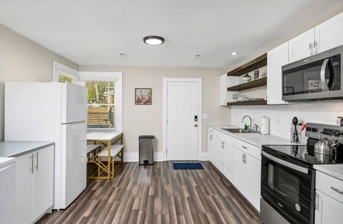 Eau Claire Apartment | Margrave Retreat Unit 'A' | 2 BR 1BA