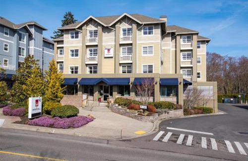 Bainbridge Island Hotel | Marshall Suites Bainbridge Island, SureStay Collection by BW