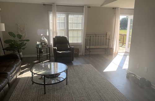 Winston - Salem House | Master Bedroom/on Golf Course/quiet Neighborhood/share house with other renters