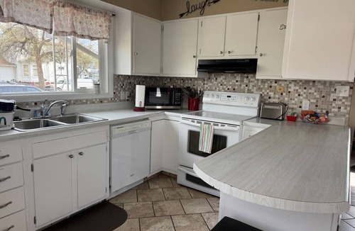Miles City House | MC Headquarters AND Pets welcome
