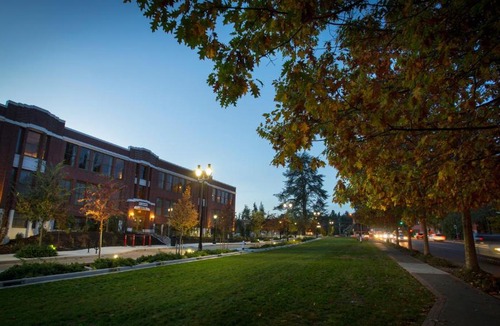 Bothell Hotel | McMenamins Anderson School