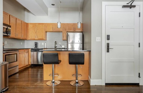 Wholesale District Apartment | McOuat Place 6B - Luxury 1 Bed Downtown Indy Apartment Prime Location
