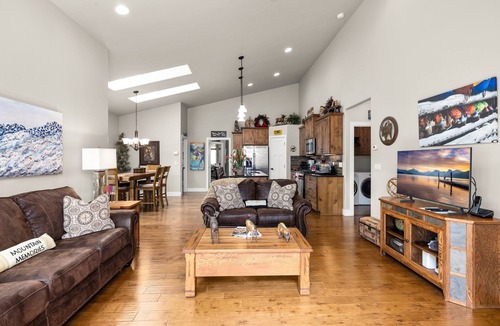 Columbia Falls Condo | Meadow Lake Country Escape | 2 Bed, 2 Bath