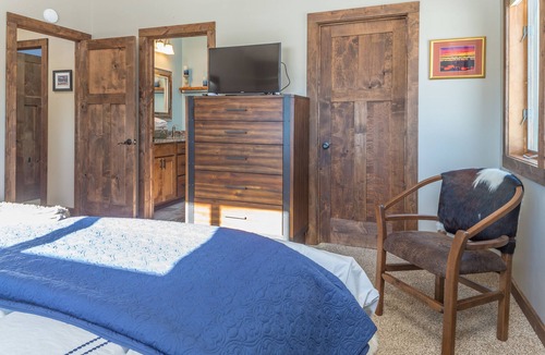 Big Sky House | Meadow Village Spacious Luxury Remodeled House
