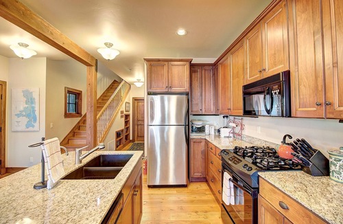 Northwest Montana - Glacier National Park House | Mellow Cove Retreat! Private Dock and Outdoor Kitchen!