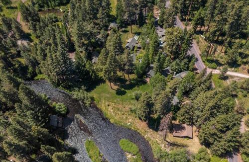Camp Sherman House | Metolius Cabin 5