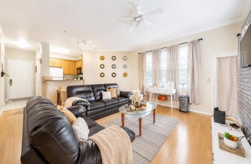 Metro West Apartment | MetroWest Stay 2BR Near Universal and Disney
