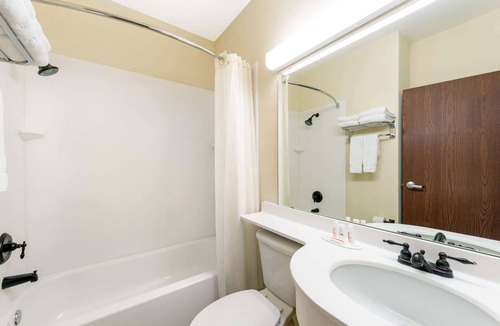 Eagle Pass Hotel | Microtel Inn and Suites Eagle Pass