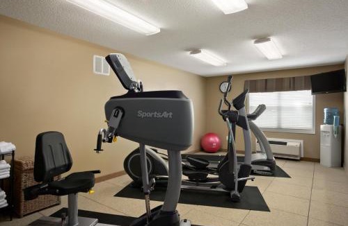 Mineralwells Hotel | Microtel Inn & Suites By Wyndham Mineral Wells/Parkersburg