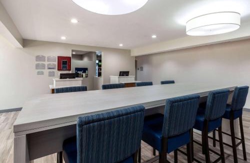 Sunbury Hotel | Microtel Inn & Suites by Wyndham Sunbury - Columbus North
