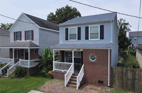 Buckroe Beach House | *Midterm* Spacious Home at Buckroe Beach