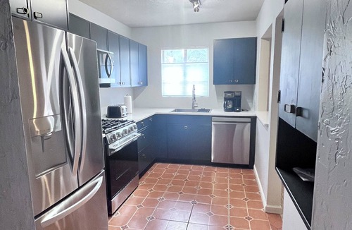 Peter Howell House | Midtown 2BR Adobe Charmer With Mid-Century Style