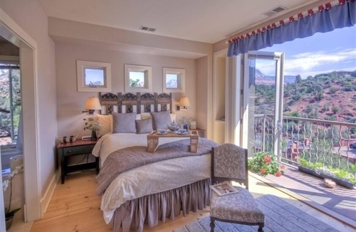 Sedona House | Million Dollar Views, Ensuite Jetted Tub For Two, Fireplace, Deck, Walk to All