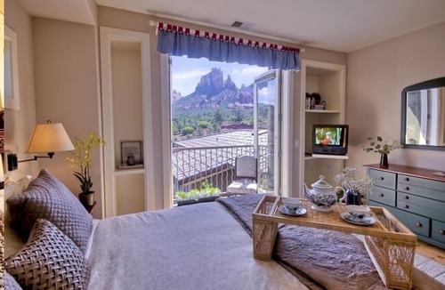Sedona House | Million Dollar Views, Ensuite Jetted Tub For Two, Fireplace, Deck, Walk to All