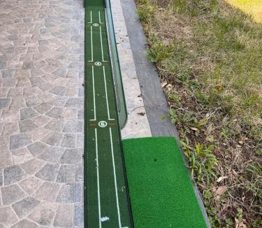 Oxon Hill House | Mini Golf, Hoops & Game Room, 5 Min to MGM Gaylord