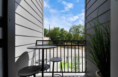 OST - South Union House | Mini Golf - With Hot Tub- Mins to Downtown Nightlife