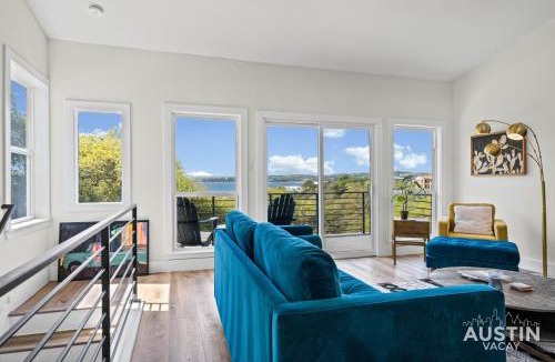Comanche Trail House | Mins to Lake Travis and The Oasis 1BR 1 5BA Chic Retreat w Views by Austin Vacay