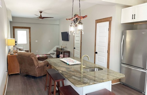 Varnamtown House | Minuets from beautiful Holden Beach, seconds away from Lockwood Folly boat ramp