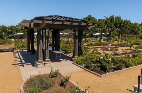 Torrance House | Minutes Away from Torrance Beach and Hermosa Beach! FREE On-site Parking!
