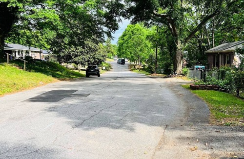 Earlewood House | Minutes From Downtown, King, Pets, Fenced Yard