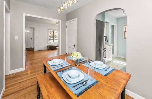 Roosevelt House | Minutes from Fargodome, NDSU, and downtown Fargo!