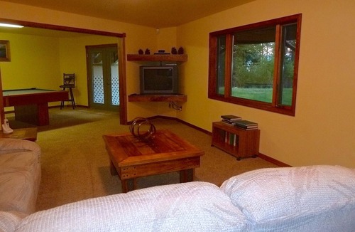 Grantsdale House | Minutes from Town This Hideaway Borders National Forest