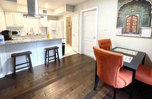 Spring Branch Central Apartment | 🤩 Minutes to CITY CENTRE & Galleria
