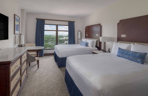Florida Central Atlantic Coast Hotel | Minutes to Disney World + Pools. Spa. Restaurants.