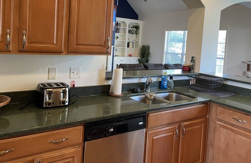 Marion House | Minutes to Downtown Memphis and Southland Casino!!